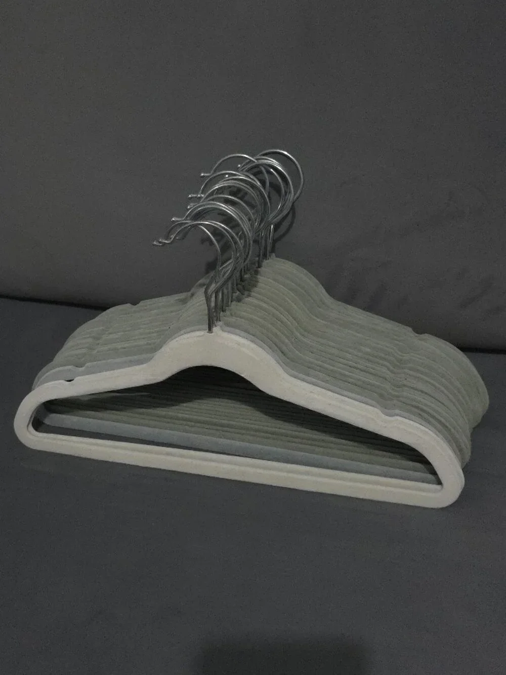 Set of 25 Kids Velvet Hangers Gray Space-Saving Non-Slip